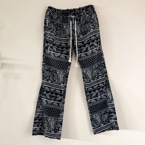 Linen pants with pockets and rope string!